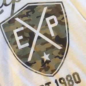 ♦️ Buy 2 Get 1 Free Express Men's Fitted Tee Camo Print EUC Medium